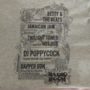 Old Navy embellished t-shirt NY music scene theme